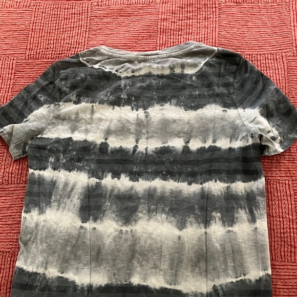 Women’s small Lord & Taylor tie dye with feminine cut - Picture 11 of 13